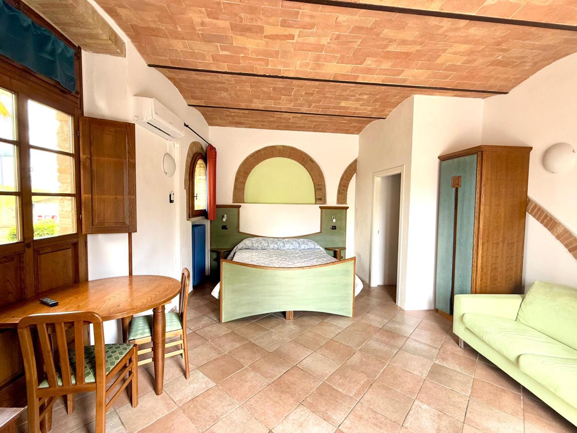 Bed & Breakfast Casale Gregoriano And Apartaments Сан-Джиминьяно Экстерьер фото