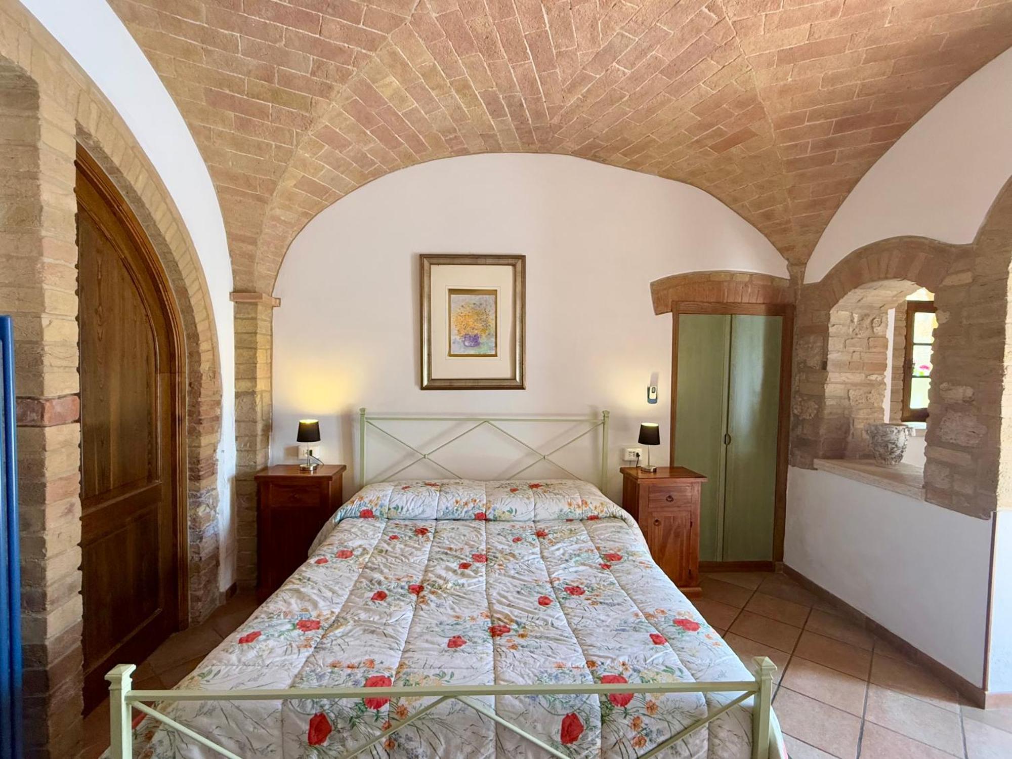 Bed & Breakfast Casale Gregoriano And Apartaments Сан-Джиминьяно Экстерьер фото